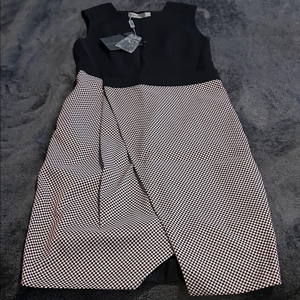 Black and Light Pink Sleeveless Dress